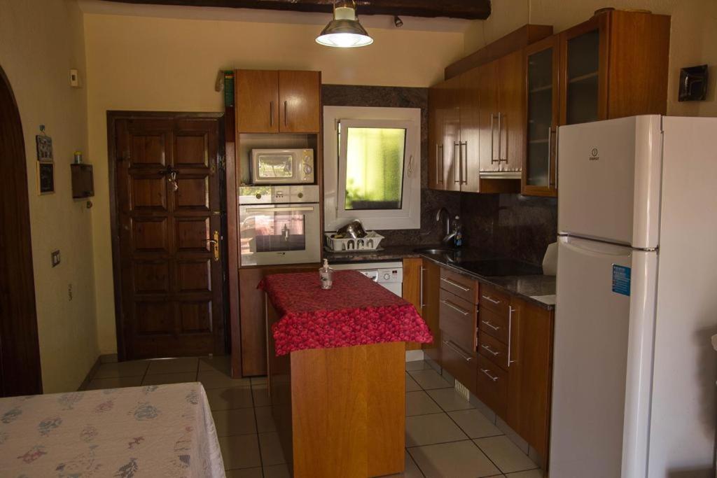 Вілла Casita Blanca Con Fibra Optica Y Piscina Cominutaria Тоса-де-Мар Екстер'єр фото