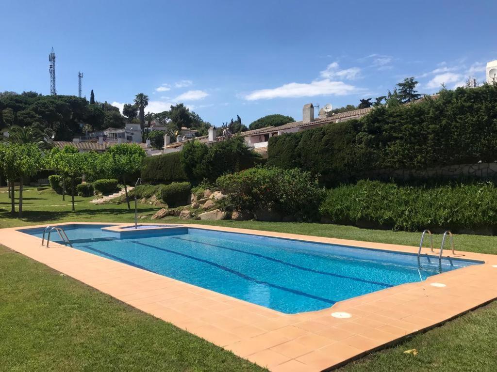Вілла Casita Blanca Con Fibra Optica Y Piscina Cominutaria Тоса-де-Мар Екстер'єр фото